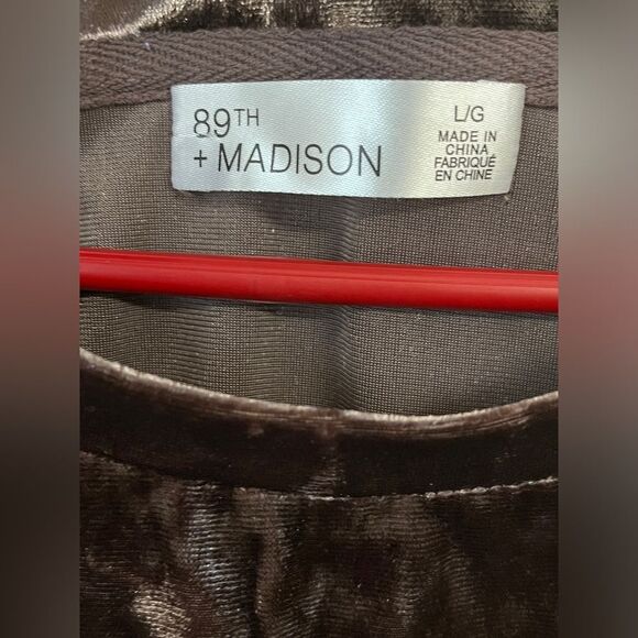 NWT 89th & Madison Velour Top Shirt Blouse Short Sleeve Iron Color Sz Large - Picture 2 of 6